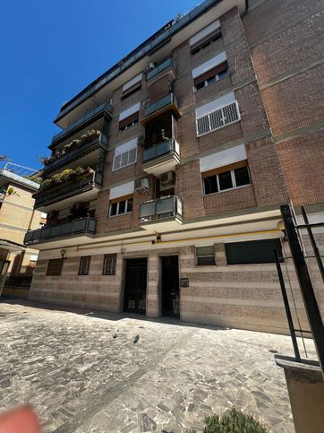 Appartamento in residenziale in Via Dino Penazzato