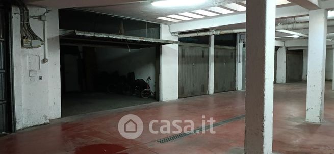 Garage/posto auto in residenziale in Via La Spezia 16