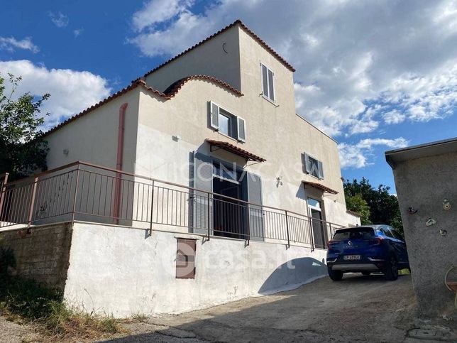 Rustico/casale in residenziale in Via Toiano
