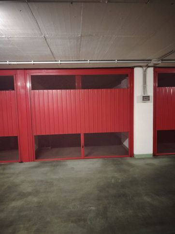 Box/posto auto in residenziale in Via Domenico de Dominicis 36