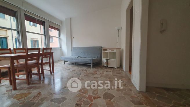 Appartamento in residenziale in Via Savonarola 217