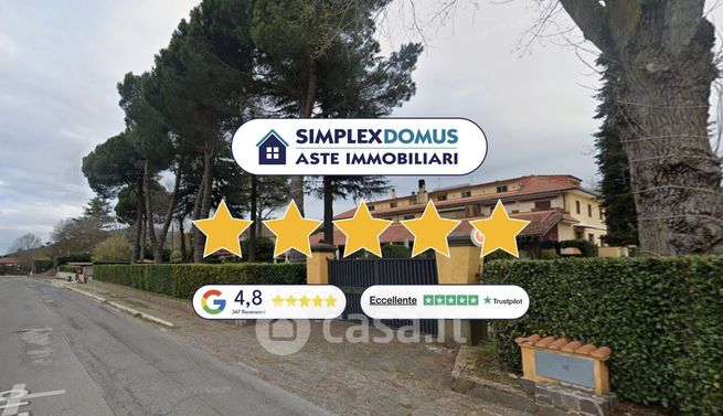 Appartamento in residenziale in Via Tuscolana