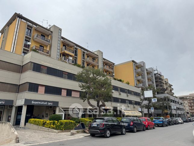 Ufficio in commerciale in Via X Marzo 108