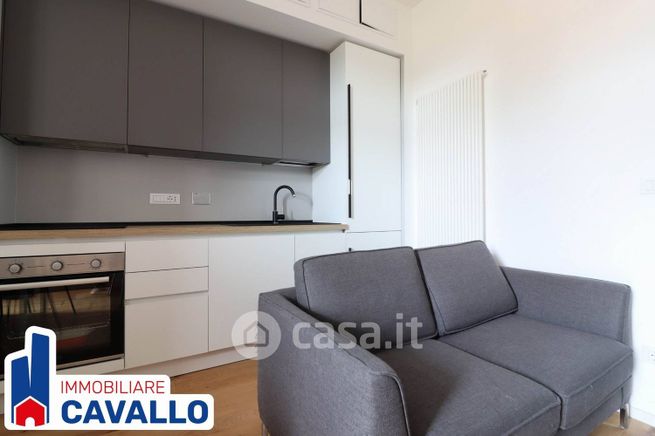 Appartamento in residenziale in Via Adolfo Albertazzi