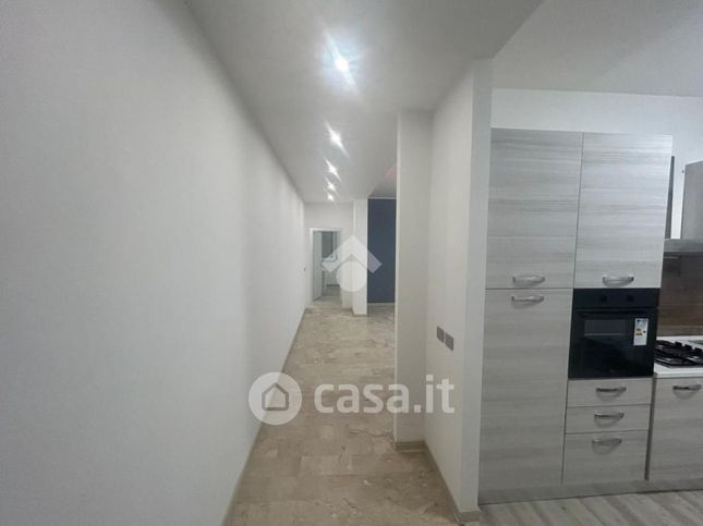 Appartamento in residenziale in Via Manzoni 3