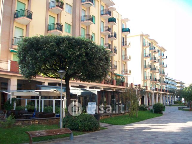 Box/posto auto in residenziale in Viale Roma