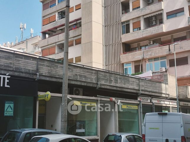 Negozio/locale commerciale in commerciale in Via Cagliari 103
