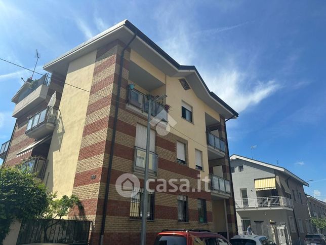 Box/posto auto in residenziale in Via Torquato Tasso 49