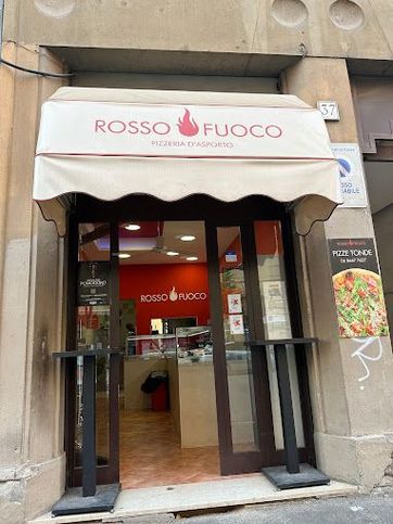 Negozio/locale commerciale in commerciale in Via Giovanni Bettolo