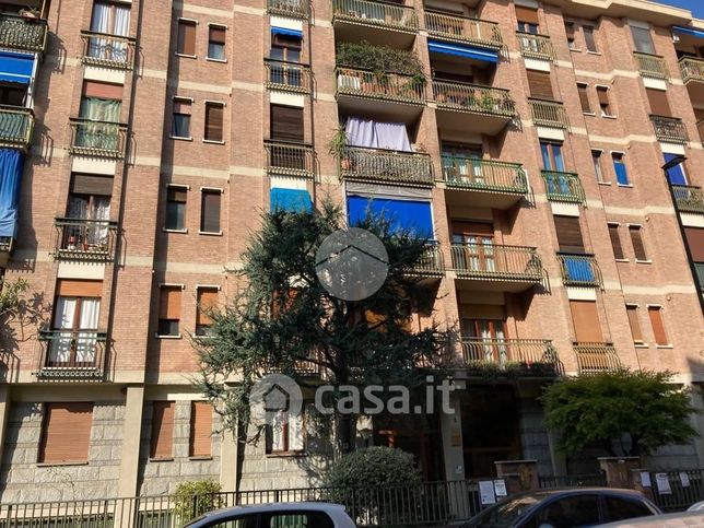 Appartamento in residenziale in Via Serrano 9