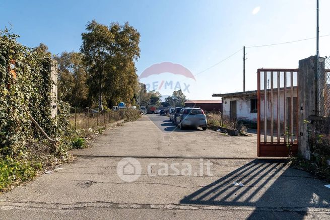 Terreno agricolo in commerciale in Via Piano San Giovanni