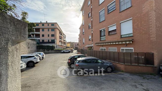 Box/posto auto in residenziale in Via Miramare