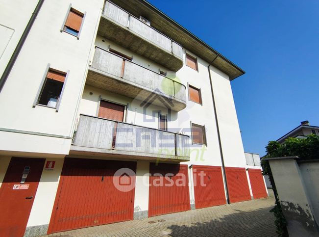 Box/posto auto in residenziale in Via Pozzone