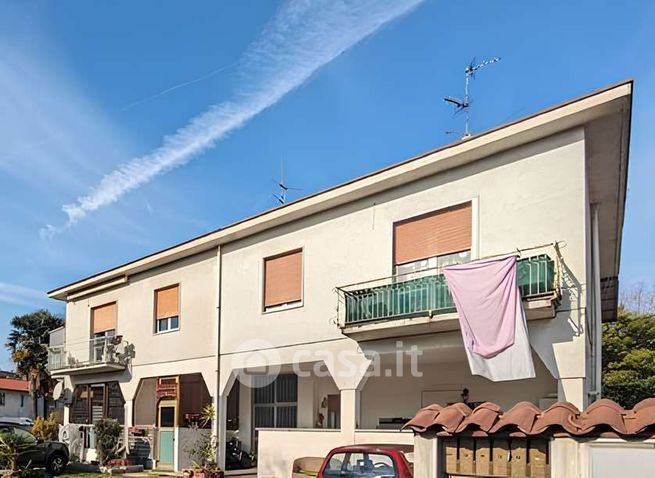 Appartamento in residenziale in Via Lambro 22