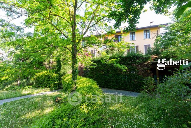 Appartamento in residenziale in Viale John Lennon 16