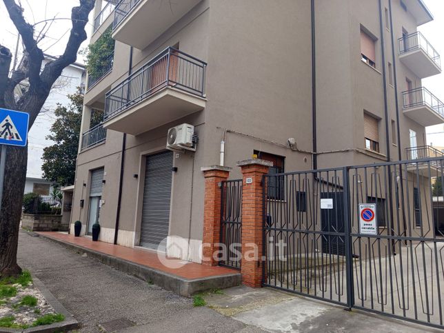 Ufficio in commerciale in Viale Cappuccini