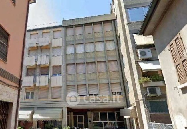 Ufficio in commerciale in Galleria Isei