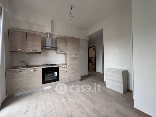 Appartamento in residenziale in Via Antonio Bondi 32 -24