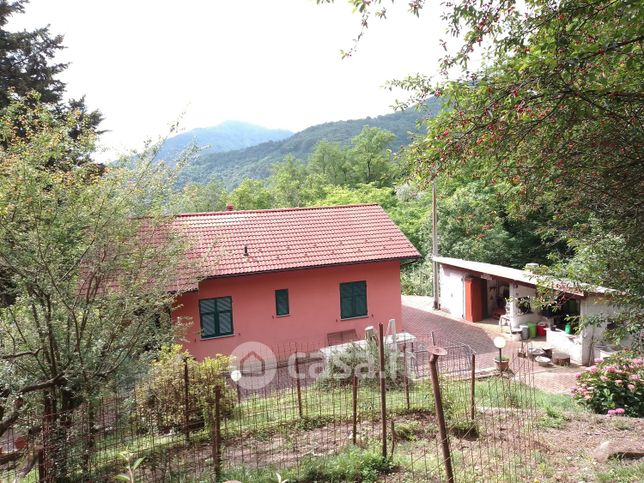 Casa indipendente in residenziale in San Martino di Paravanico