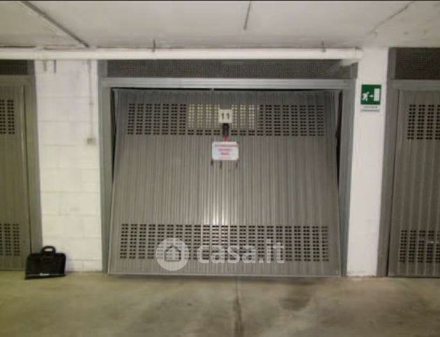 Box/posto auto in residenziale in Viale Aurelio Galleppini