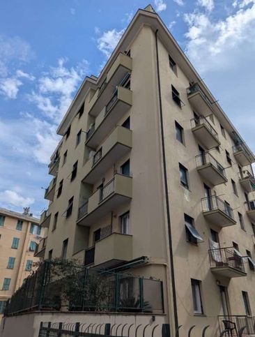 Appartamento in residenziale in Via Pierino Negrotto Cambiaso 4