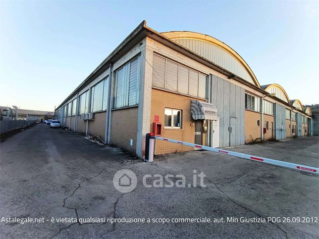 Capannone in commerciale in Via Talacchio