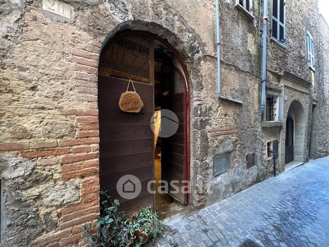 Garage/posto auto in residenziale in Via Giuseppe Verdi 26