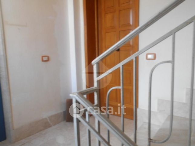 Appartamento in residenziale in Via C. Poerio 20