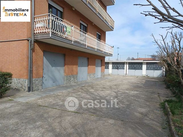 Box/posto auto in residenziale in Via TrinitÃ 