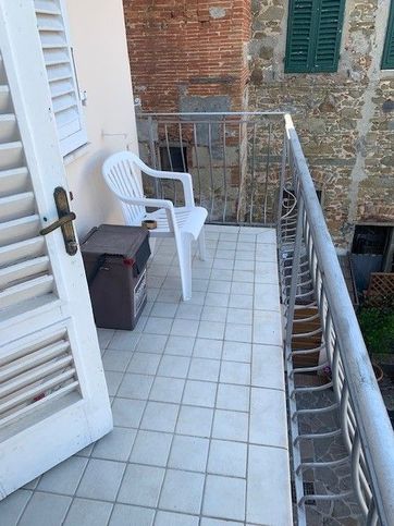 Appartamento in residenziale in Via Lamporecchiana