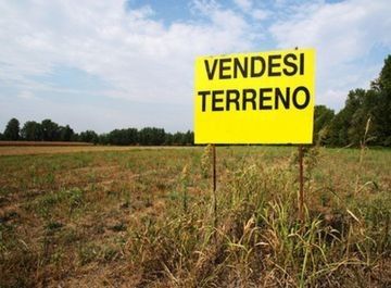 Terreno agricolo in commerciale in Via Saggese
