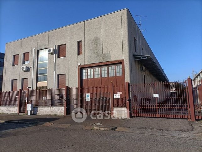 Capannone in commerciale in Corso Novara