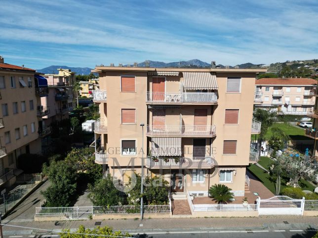 Appartamento in residenziale in Via Gerolamo Rossi 15