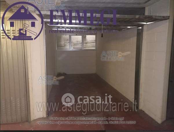 Garage/posto auto in residenziale in Via Sauli Pallavicino 72