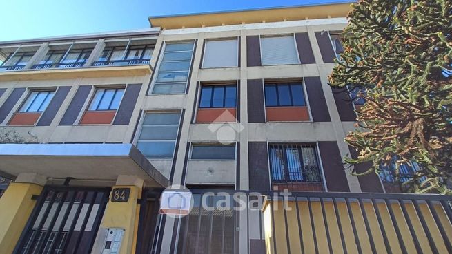 Ufficio in commerciale in Viale Cristoforo Colombo 84