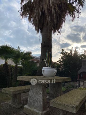 Villa in residenziale in Viale Santa Maria Degli Angeli