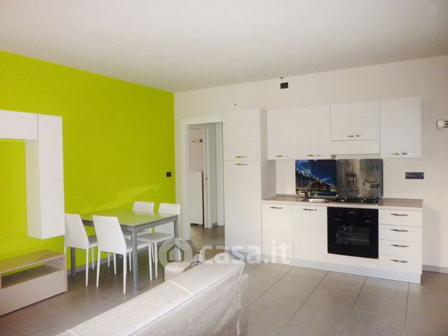 Appartamento in residenziale in Via Muratori 15