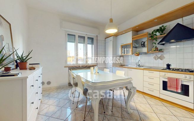 Appartamento in residenziale in Via Revere
