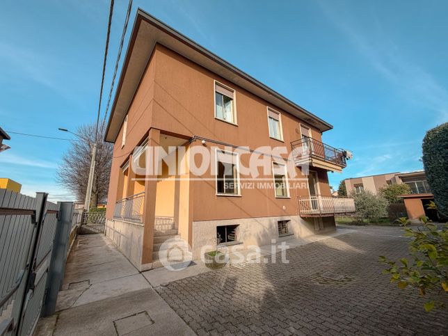 Casa indipendente in residenziale in Via Carso