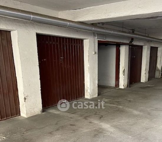 Box/posto auto in residenziale in Via Daniele Manin 30