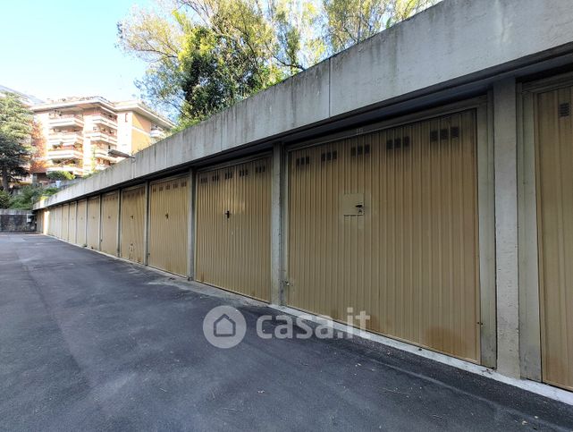 Garage/posto auto in residenziale in Salita Giovanni Maria Cotella 31