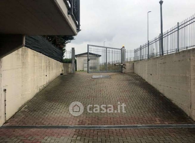 Garage/posto auto in residenziale in Via Alpi Graie