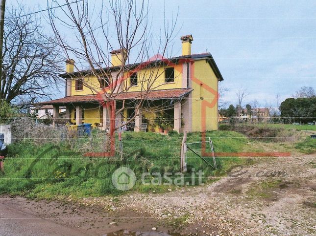 Casa bi/trifamiliare in residenziale in Via Maglio