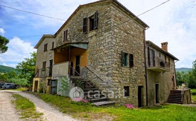 Rustico/casale in residenziale in Via San Martino