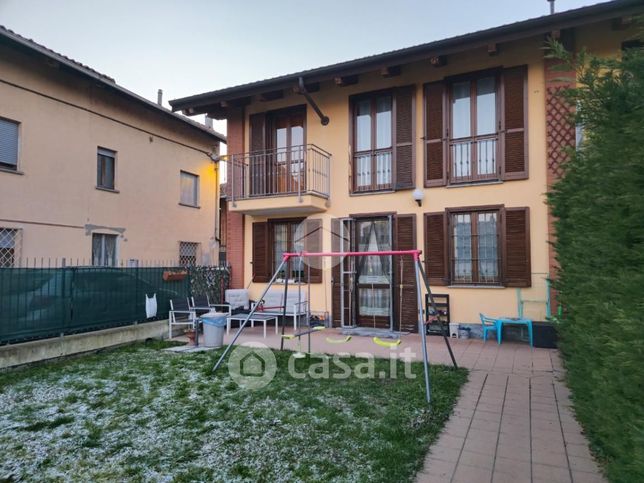 Villetta a schiera in residenziale in Via Libania 11