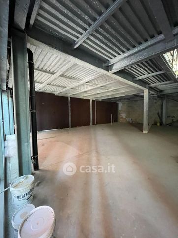 Ufficio in commerciale in Via Roma 25