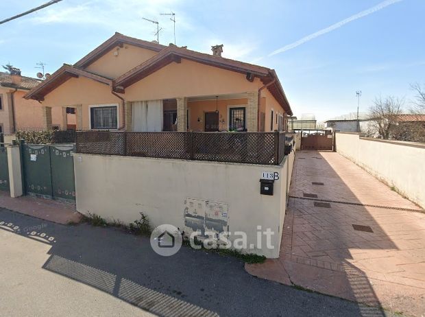 Villetta a schiera in residenziale in Via Caiolo 113