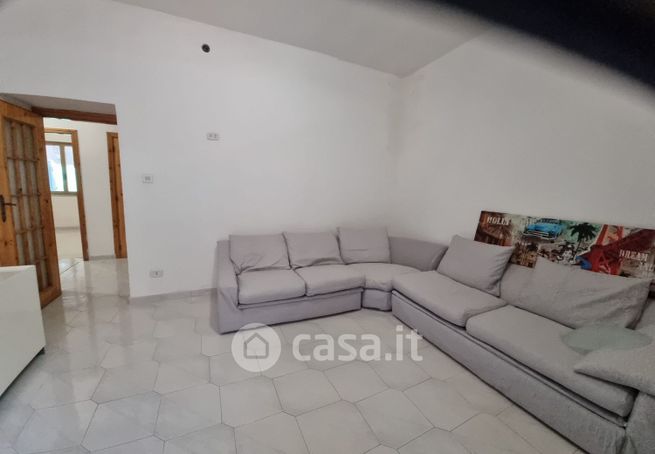 Appartamento in residenziale in Via Alfonso Artiaco 140