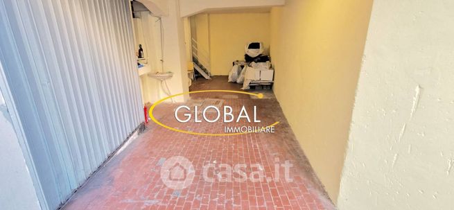 Box/posto auto in residenziale in