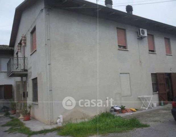 Casa indipendente in residenziale in Via I Maggio 775 B